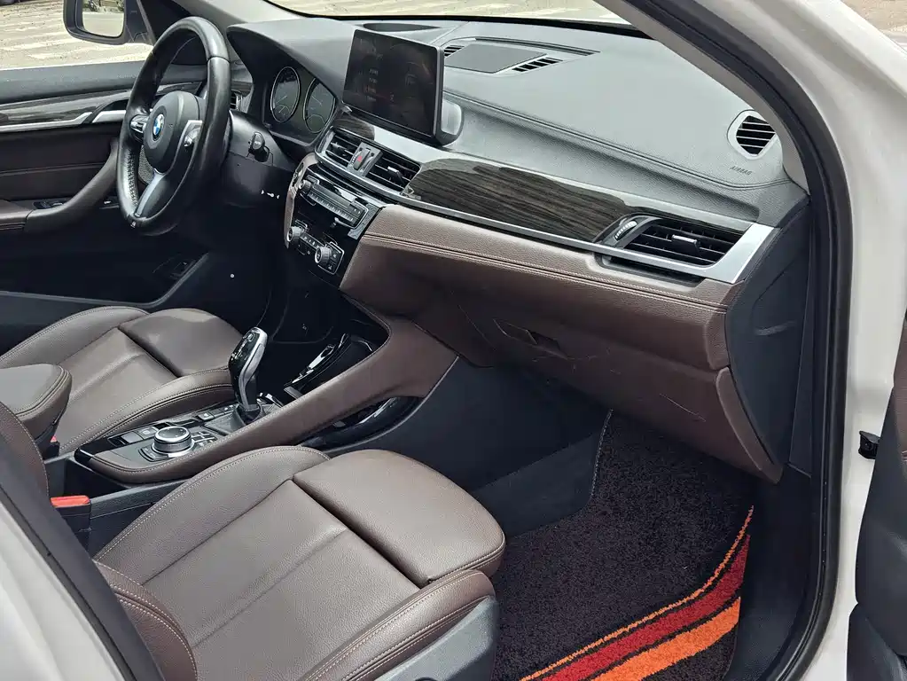 BMW X1 2021 xDrive25Li Exclusive Model купить на сайте DeffCars