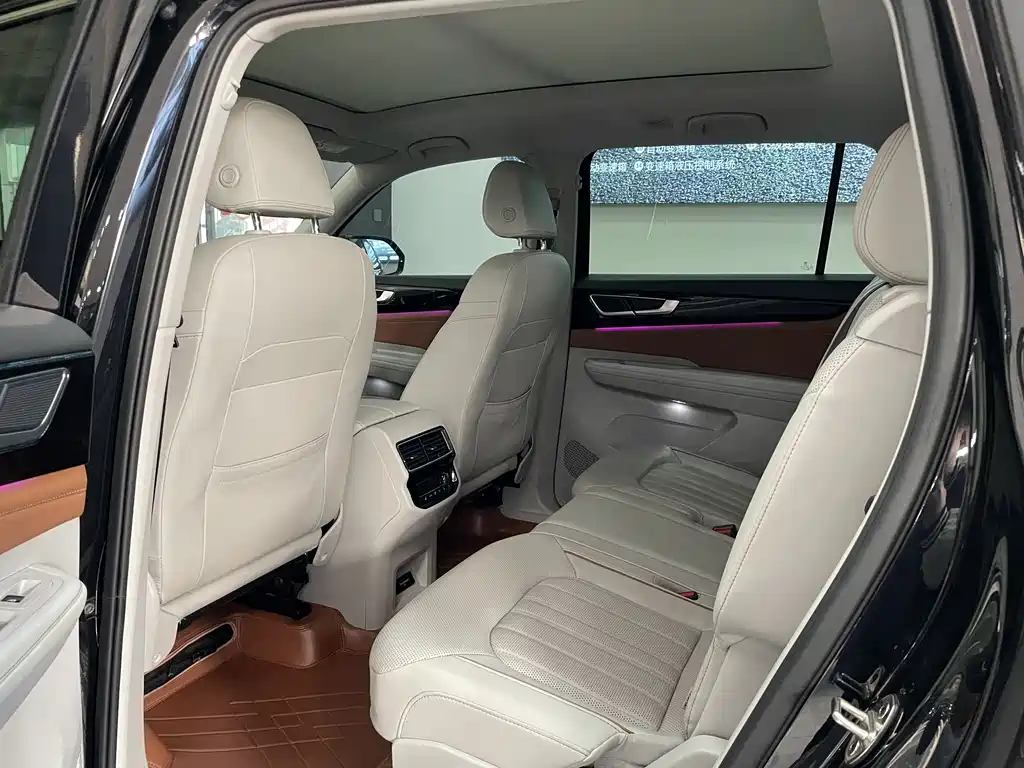 Touron 2023 380TSI four-wheel drive luxury version купить на сайте DeffCars