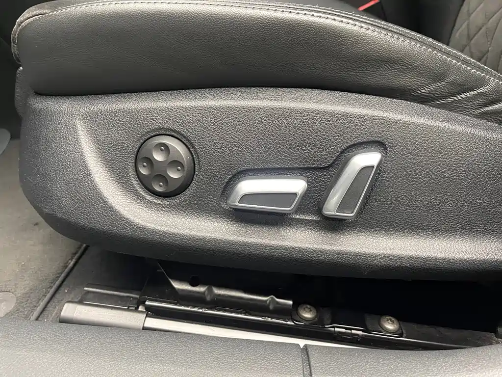 Audi RS 6 2018 RS 6 4.0T Avant exclusive sports limited edition купить на сайте DeffCars