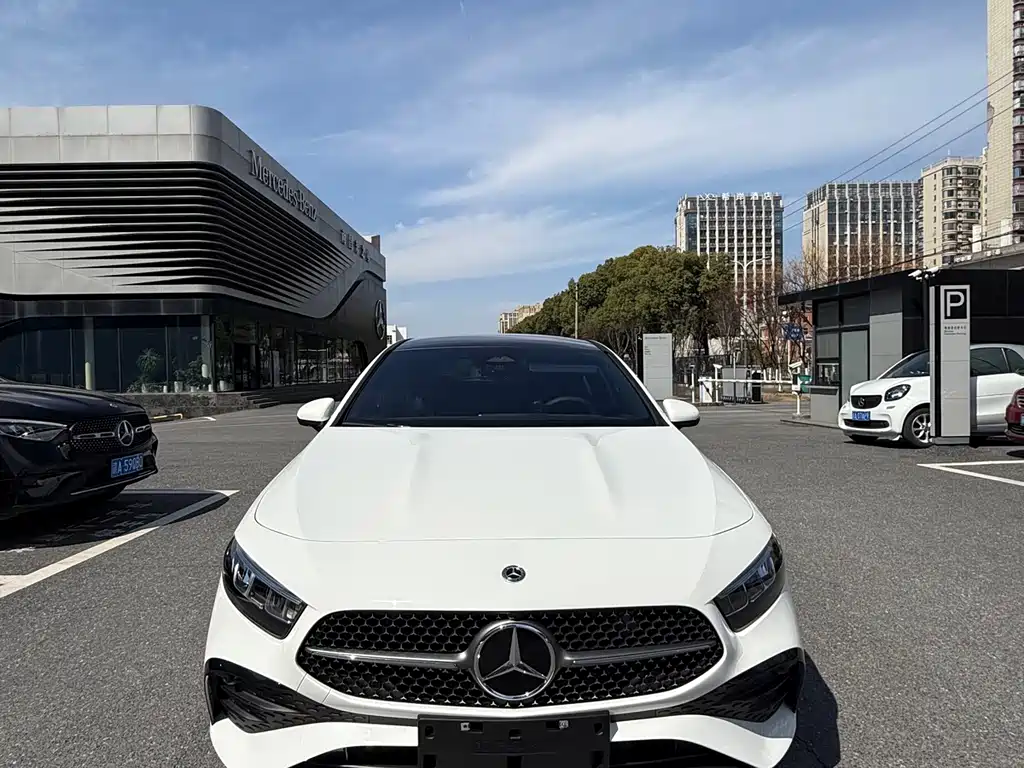 Mercedes-Benz A-Class 2025 facelift A 200 L fashionable model купить на сайте DeffCars