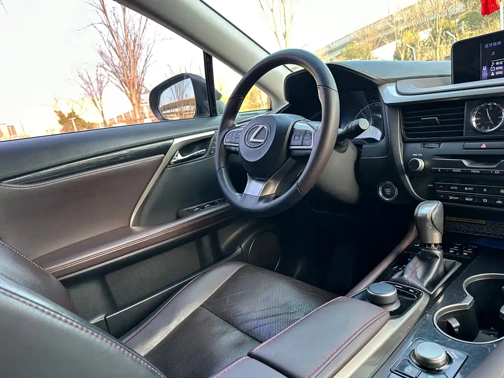 Lexus RX 2016 300 four-wheel drive elegant version National V купить на сайте DeffCars