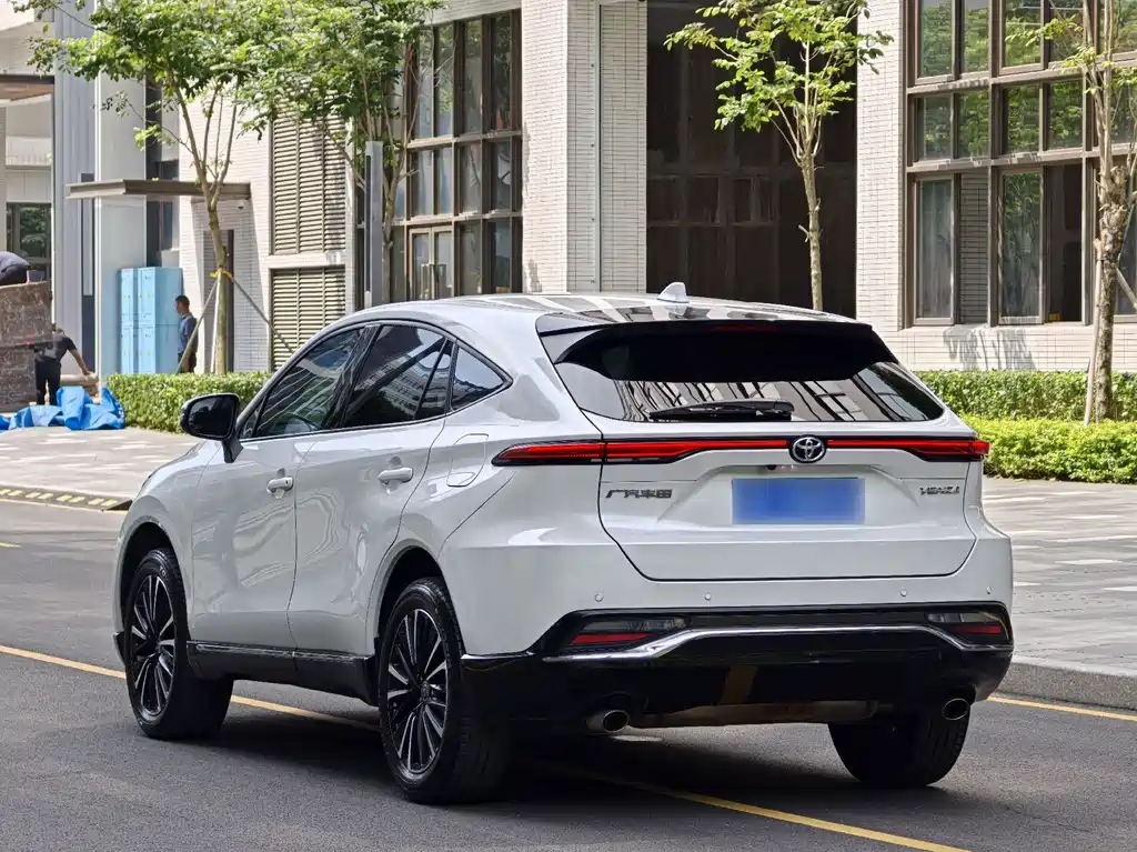 Vesa 2022 2.0L CVT two-wheel drive premium version купить на сайте DeffCars