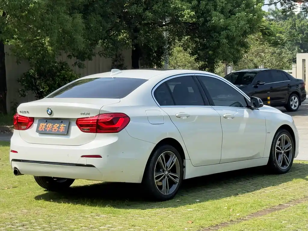 BMW 1 Series 2017 118i Sports купить на сайте DeffCars