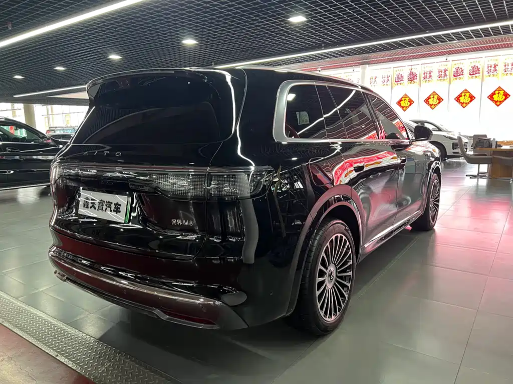 Wenjie M8 2025 extended range Max+ version 53.4kWh 5-seater version купить на сайте DeffCars