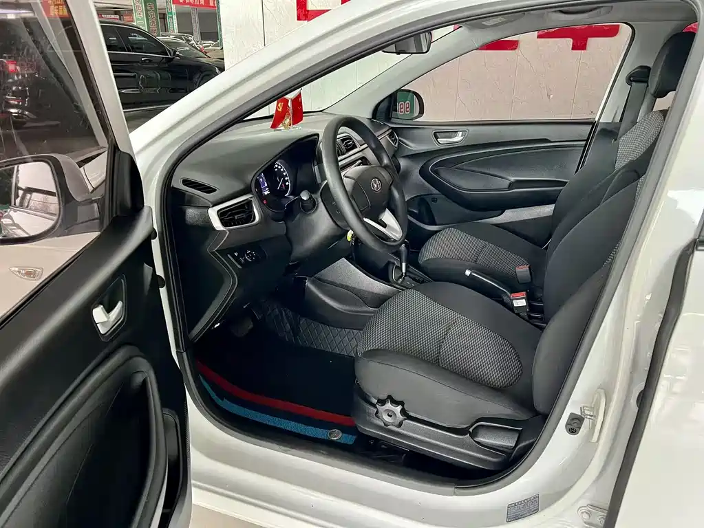 Rena 2017 1.4L automatic jump version, National V купить на сайте DeffCars