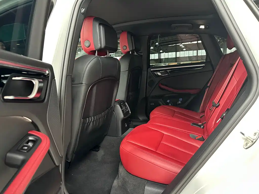 Macan 2024 Macan S 2.9T купить на сайте DeffCars