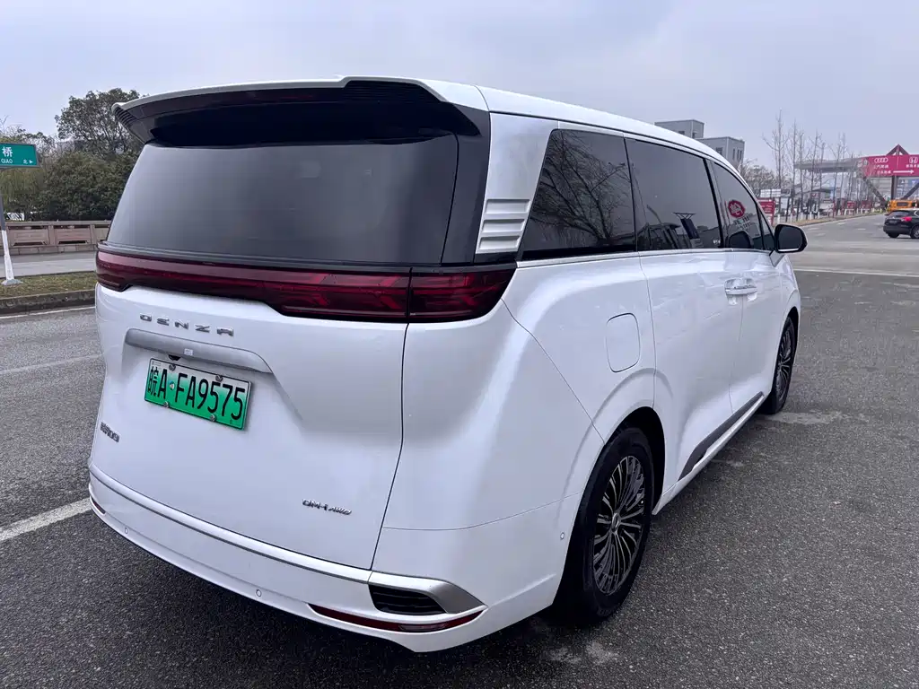 Denza D9 2022 DM-i 970 four-wheel drive flagship model купить на сайте DeffCars