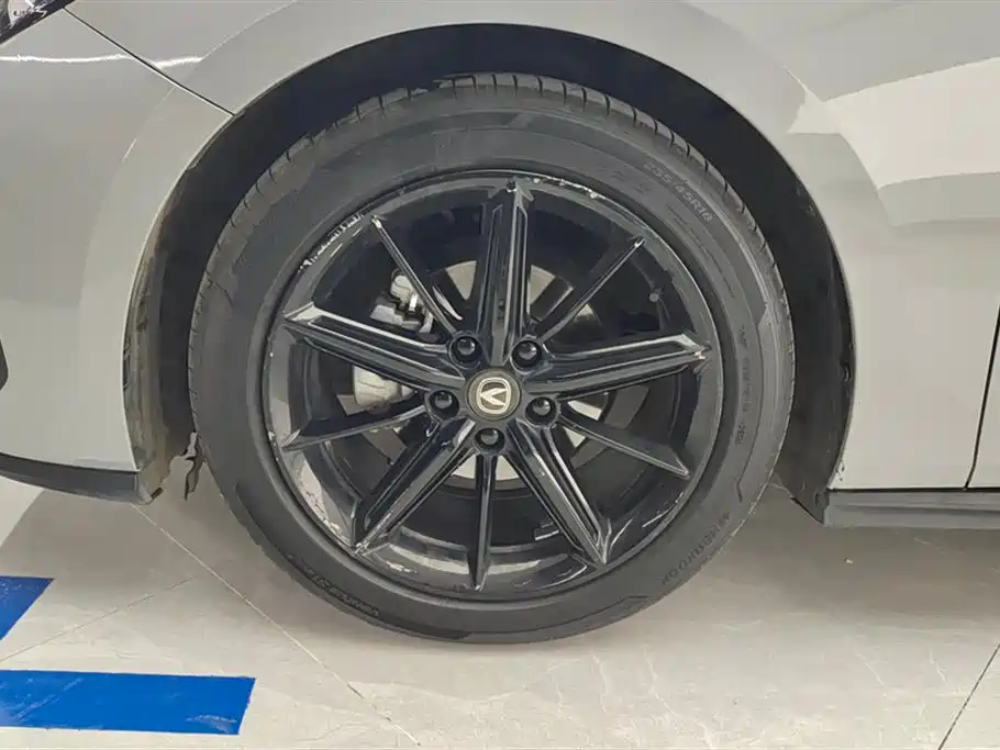 Changan UNI-V 2022 1.5T premium model купить на сайте DeffCars