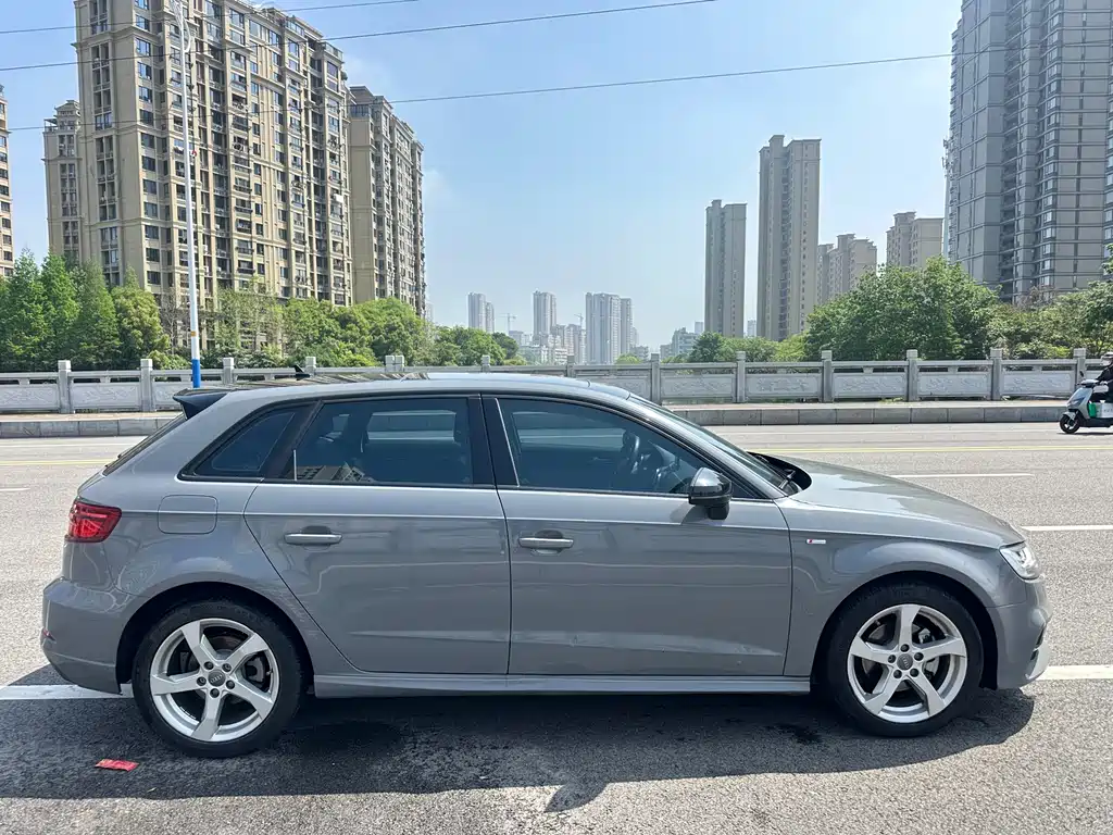 Audi A3 2019 Sportback 35 TFSI Sports National V купить на сайте DeffCars