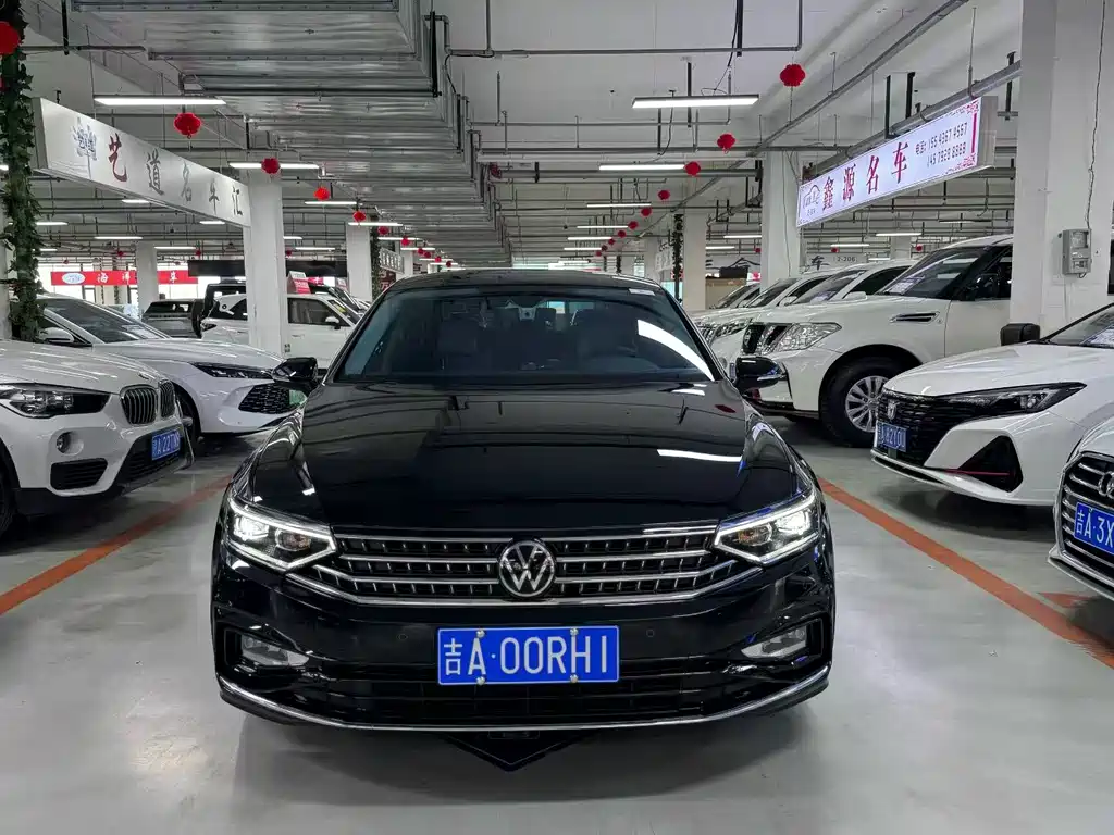 Magotan 2025 model 330TSI DSG luxury model купить на сайте DeffCars