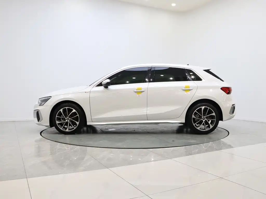 Audi A3 2022 Sportback 35 TFSI aggressive sports model купить на сайте DeffCars