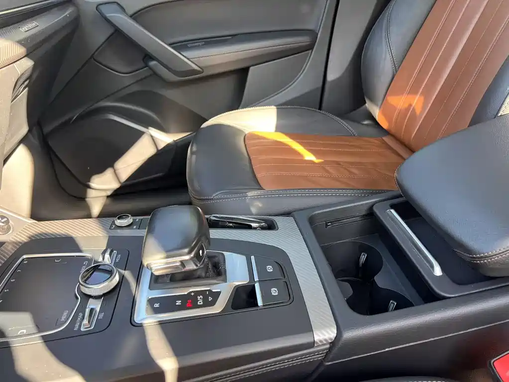Audi Q5L 2020 45 TFSI exclusive fashion model купить на сайте DeffCars
