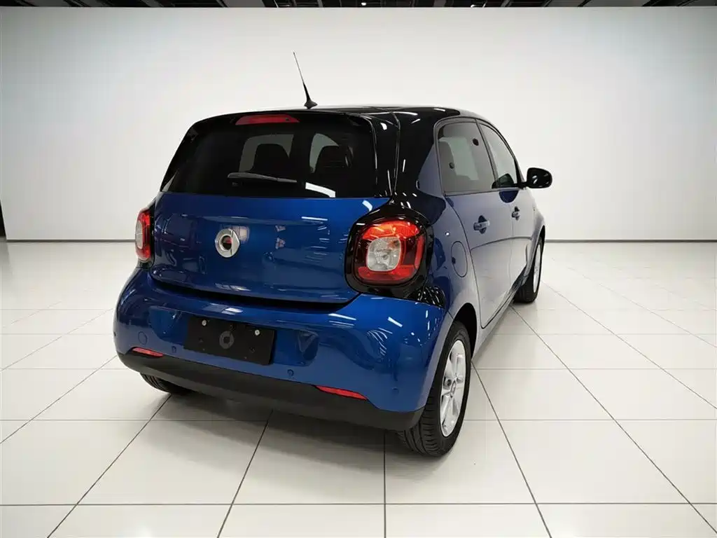 smart forfour 2016 1.0L 52kW smart version купить на сайте DeffCars