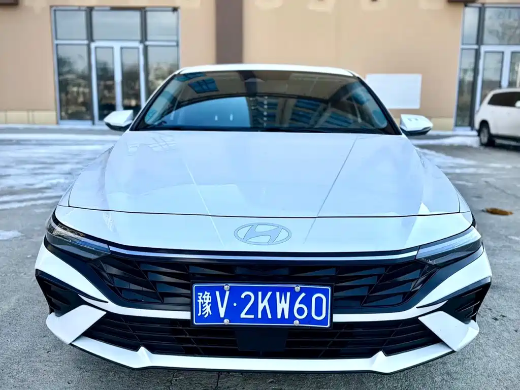 Elantra 2023 1.5L CVT LUX Premium Edition купить на сайте DeffCars
