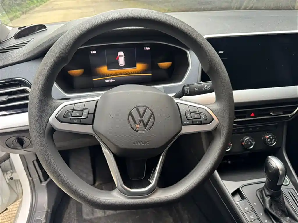 Lavida 2024 1.5L automatic Deyi version купить на сайте DeffCars
