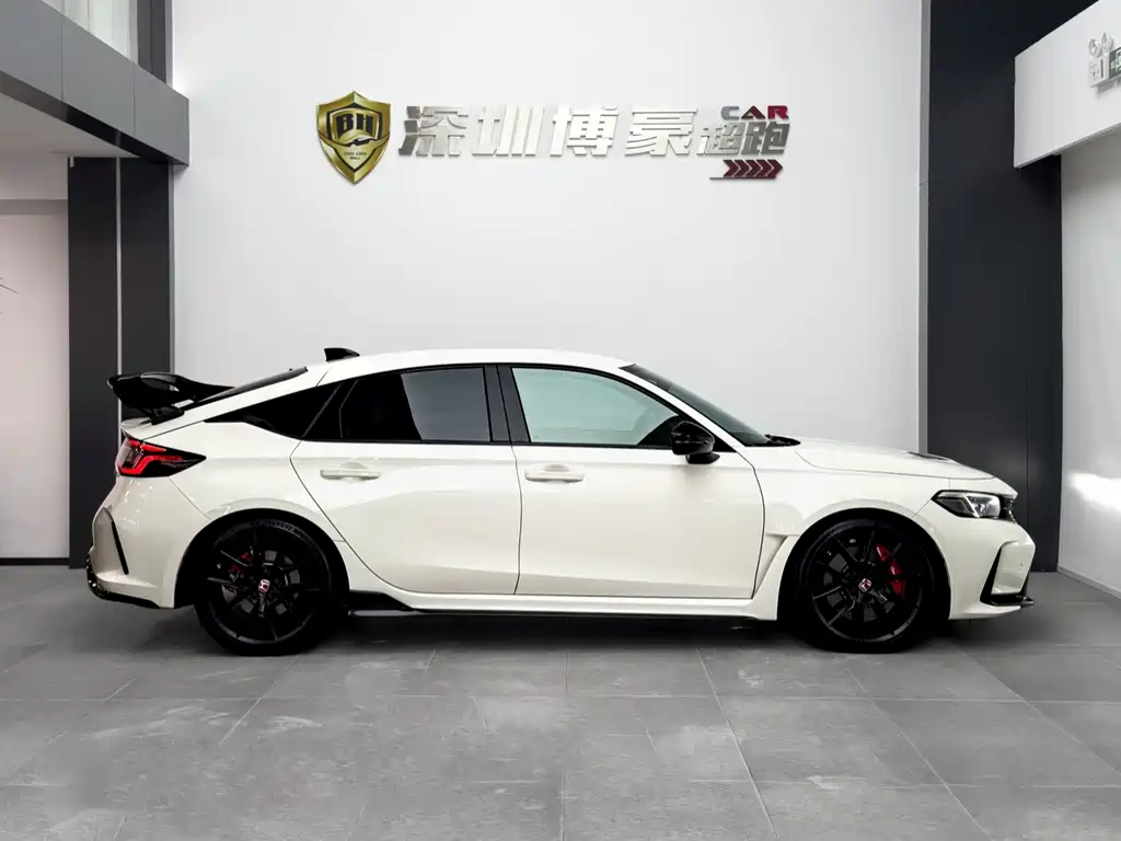 Civic (Imported) 2023 2.0T 420TURBO TYPE R купить на сайте DeffCars