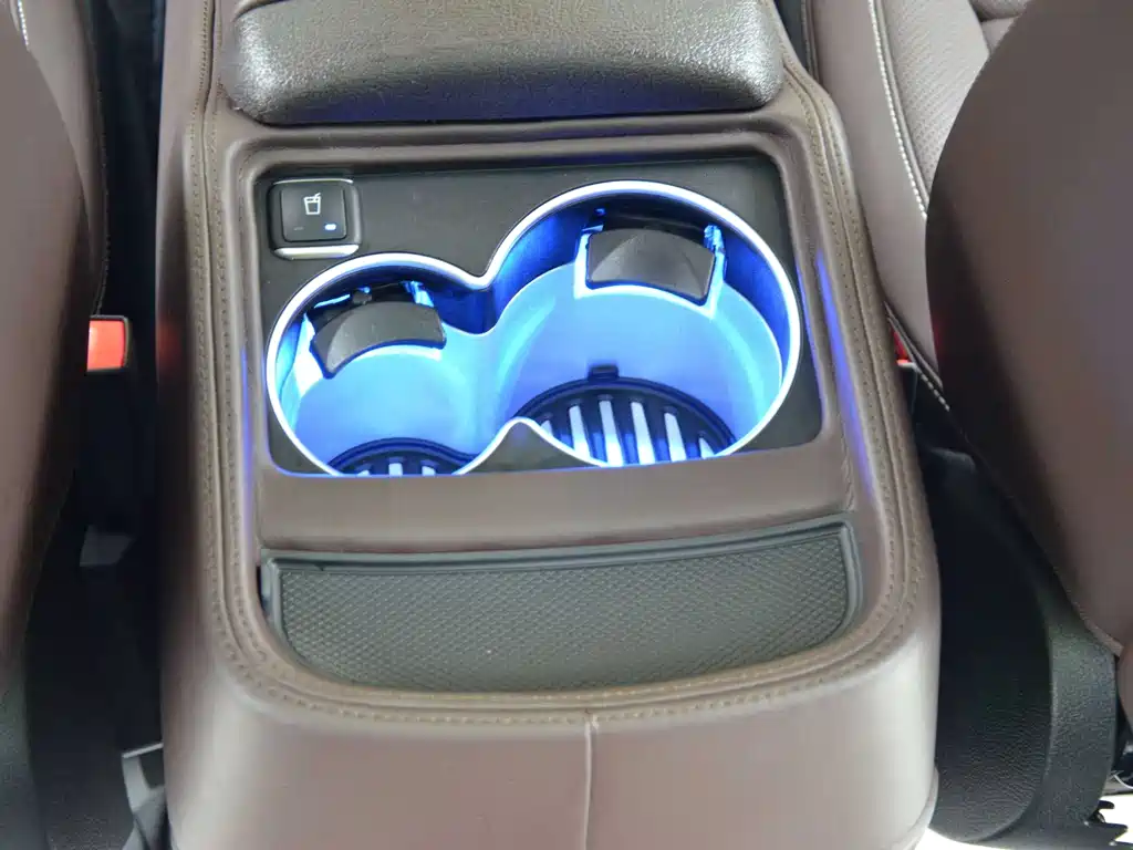 Mercedes-Benz V-Class 2022 V 260 L Long Wheelbase Luxury Edition купить на сайте DeffCars