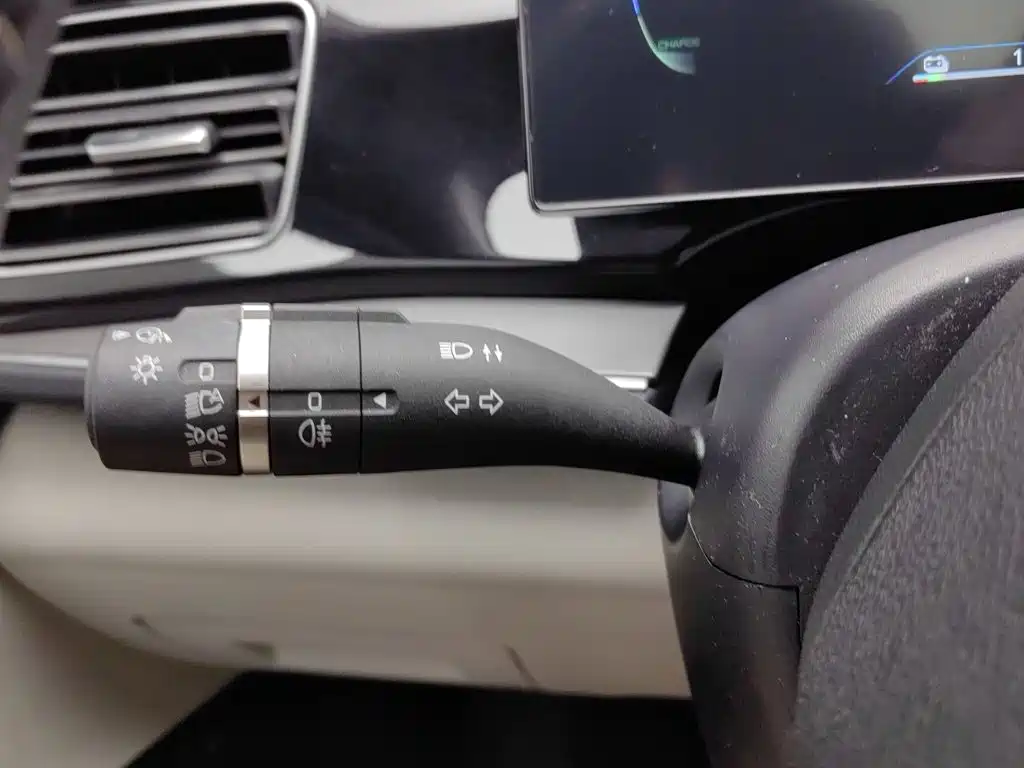 Qin PLUS 2023 Champion Edition DM-i 120KM Transcendent Type купить на сайте DeffCars