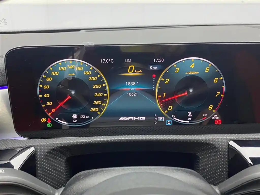 Mercedes-Benz CLA AMG 2023 AMG CLA 35 4MATIC купить на сайте DeffCars