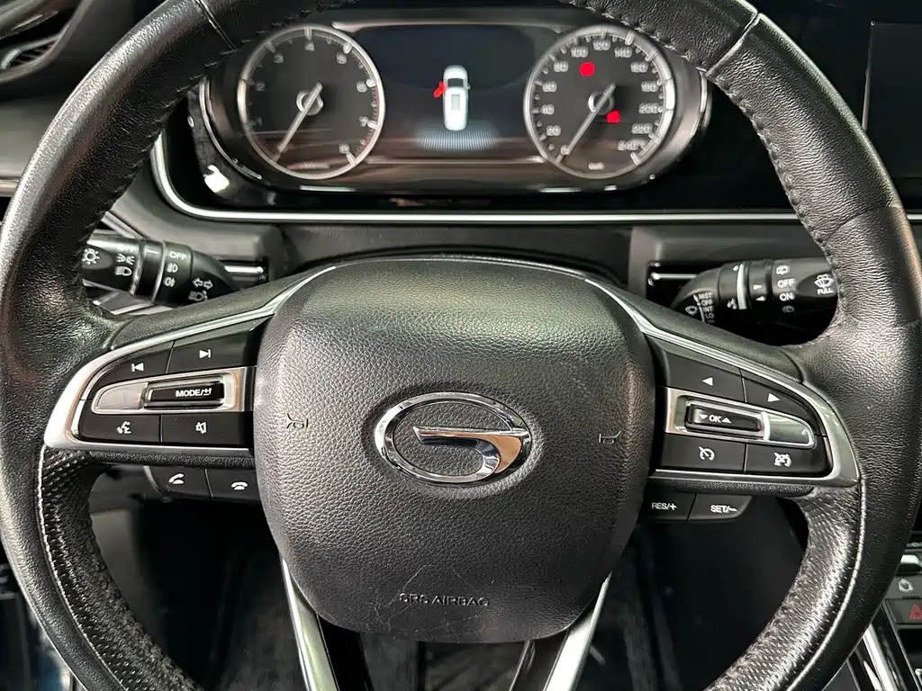 Trumpchi M6 2019 270T Automatic Exclusive Edition (seven seats) National V купить на сайте DeffCars