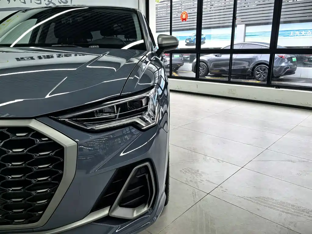 Audi Q3 Sportback 2022 40 TFSI RS Kit Burning Speed ​​Type купить на сайте DeffCars