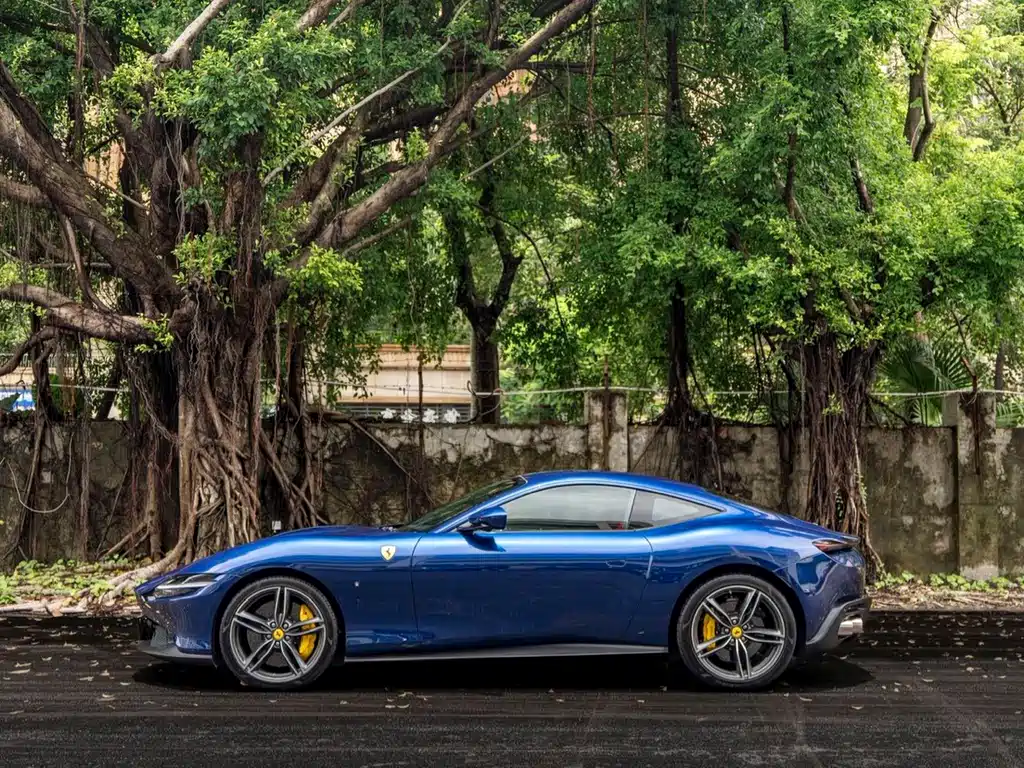 Roma 2020 3.9T V8 купить на сайте DeffCars