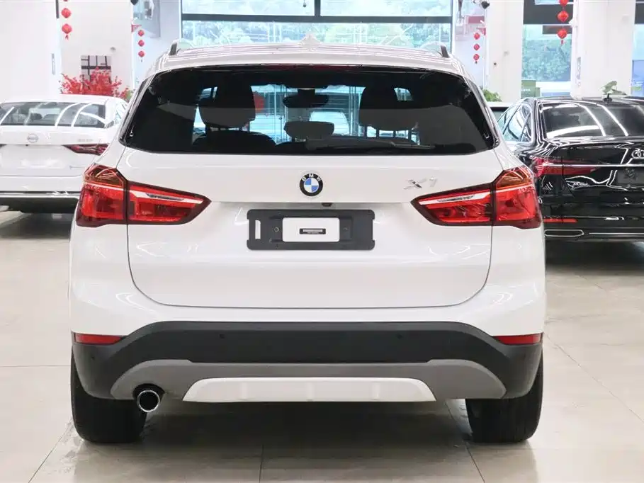 BMW X1 2018 sDrive18Li Exclusive Model купить на сайте DeffCars