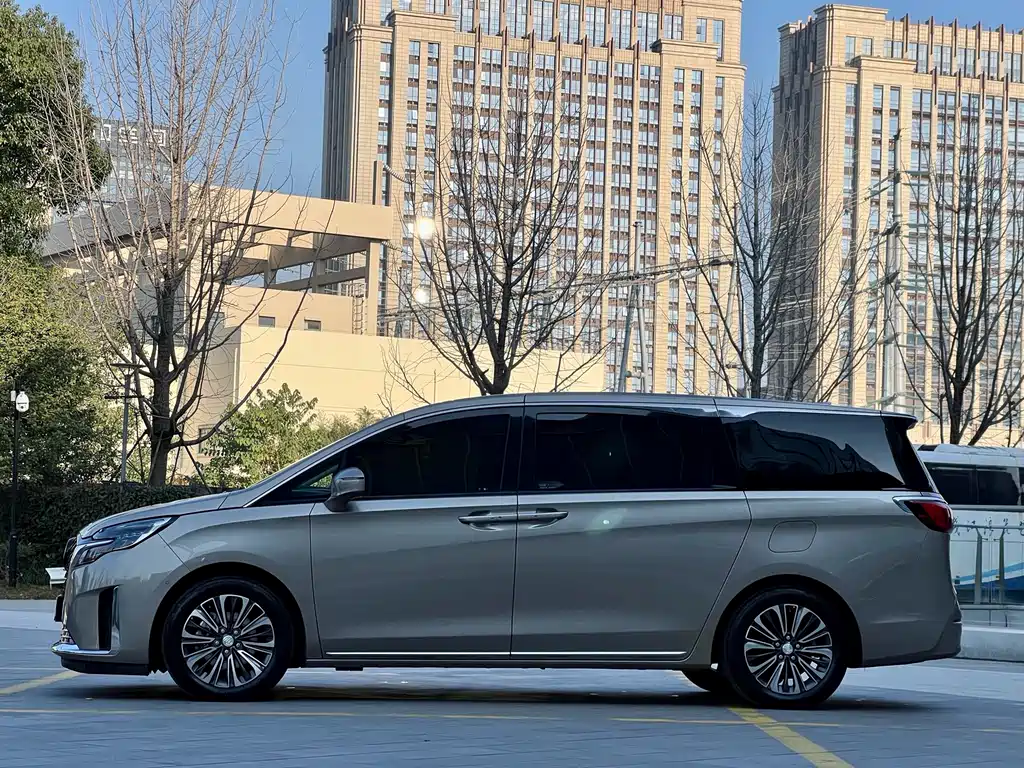 Buick GL8 2022 Land Business Class 652T Comfort купить на сайте DeffCars