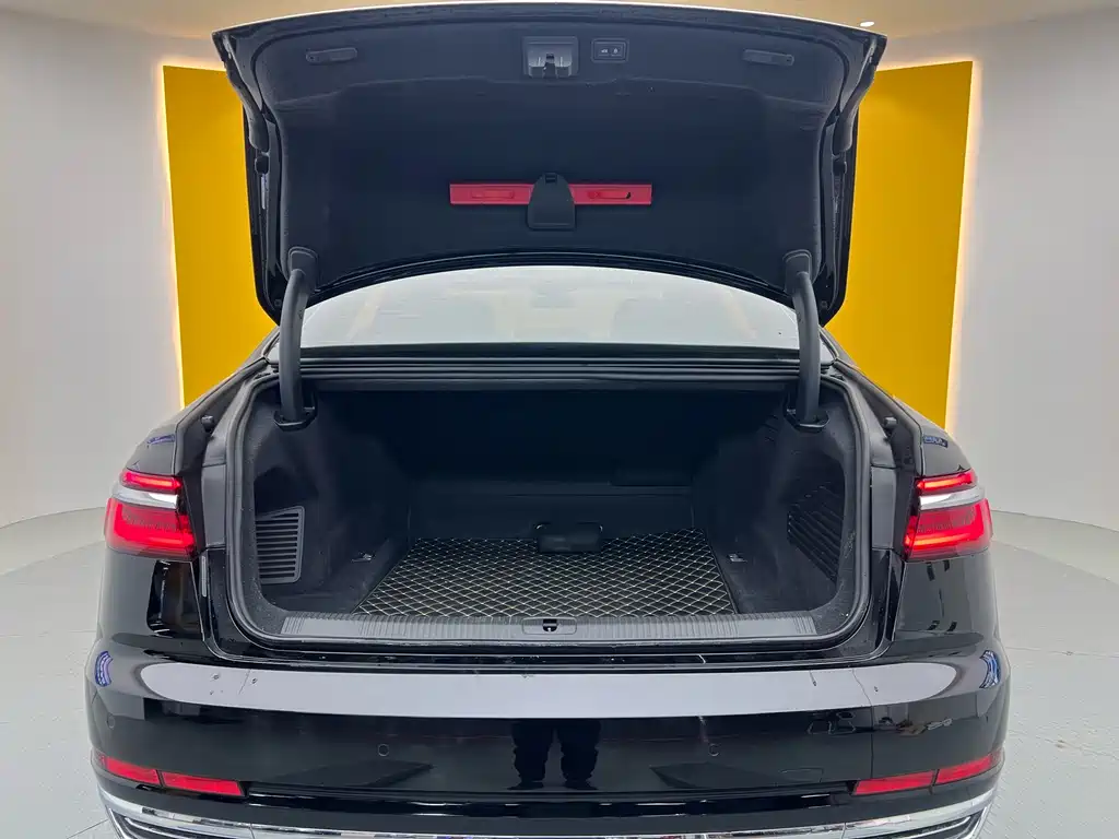 Audi A8 2019 facelift Plus A8L 55 TFSI quattro luxury model купить на сайте DeffCars