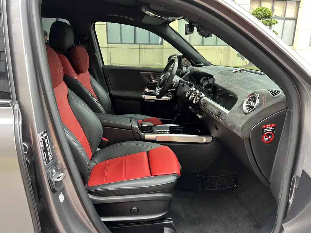 Mercedes-Benz GLB AMG 2021 facelift AMG GLB 35 4MATIC купить на сайте DeffCars