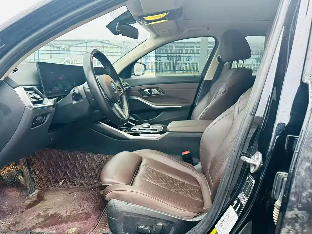 BMW i3 2024 eDrive 35 L купить на сайте DeffCars