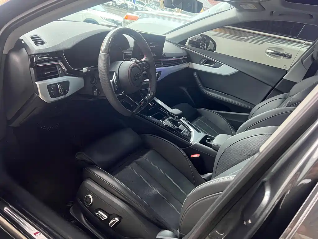 Audi A4L 2022 40 TFSI luxury and dynamic model купить на сайте DeffCars