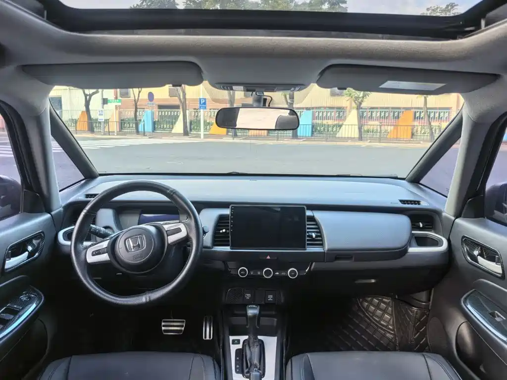 Fit 2021 1.5L CVT Fashion Edition купить на сайте DeffCars