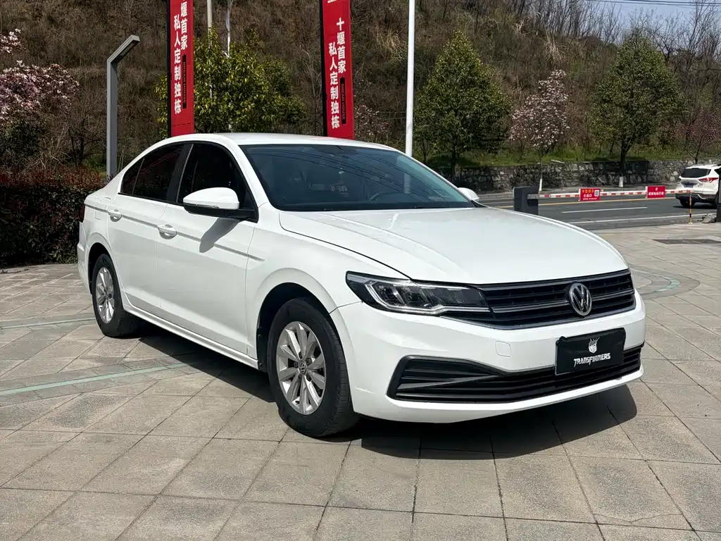 Bora 2020 1.5L automatic fashion model купить на сайте DeffCars