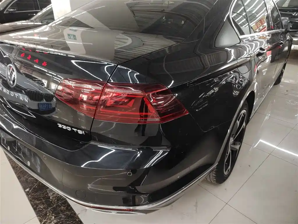Magotan 2023 2 million commemorative edition 330TSI DSG luxury model купить на сайте DeffCars