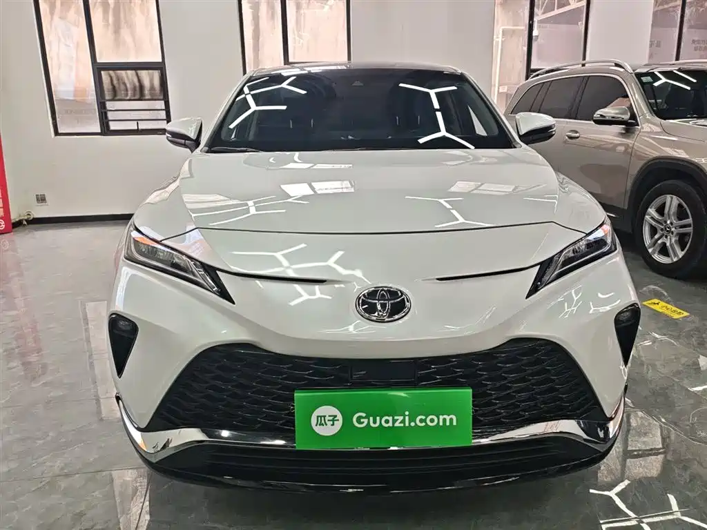 Vesa 2023 2.0L CVT two-wheel drive luxury version купить на сайте DeffCars