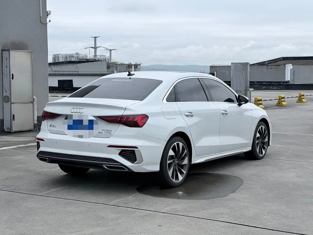 Audi A3 2022 A3L Limousine 35 TFSI Fashionable and Sporty купить на сайте DeffCars