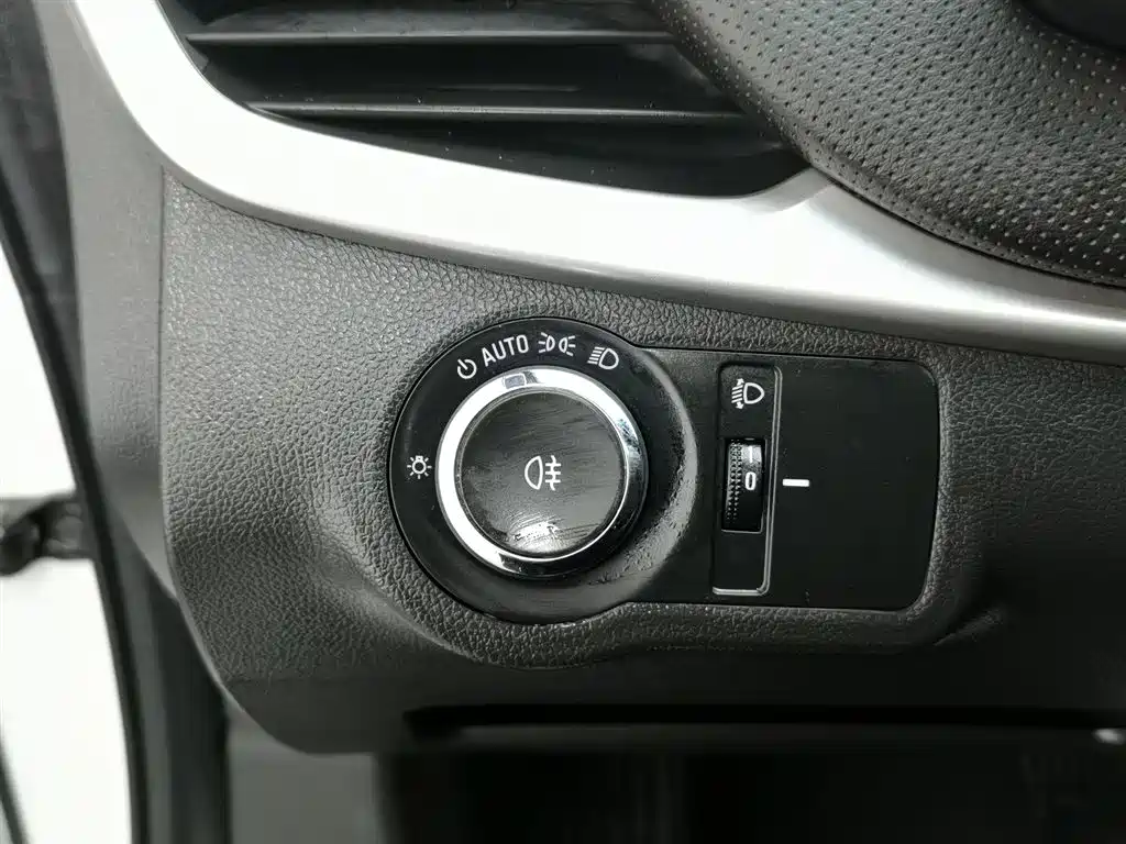 Cruze 2019 RS 330T Automatic Fun Edition National VI купить на сайте DeffCars