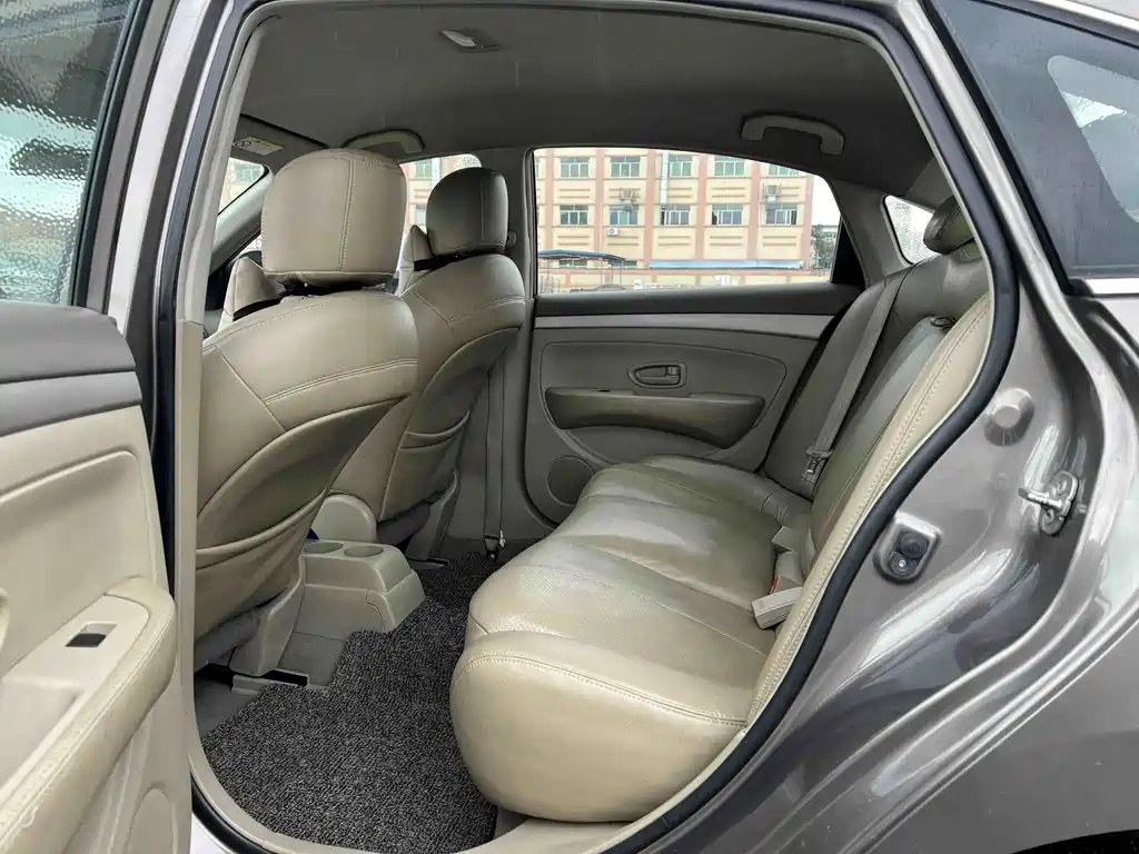 Sylphy 2012 Classic 1.6XE Automatic Comfort Edition купить на сайте DeffCars