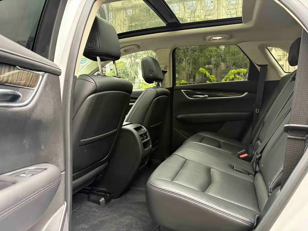 Cadillac XT5 2018 25T luxury model купить на сайте DeffCars