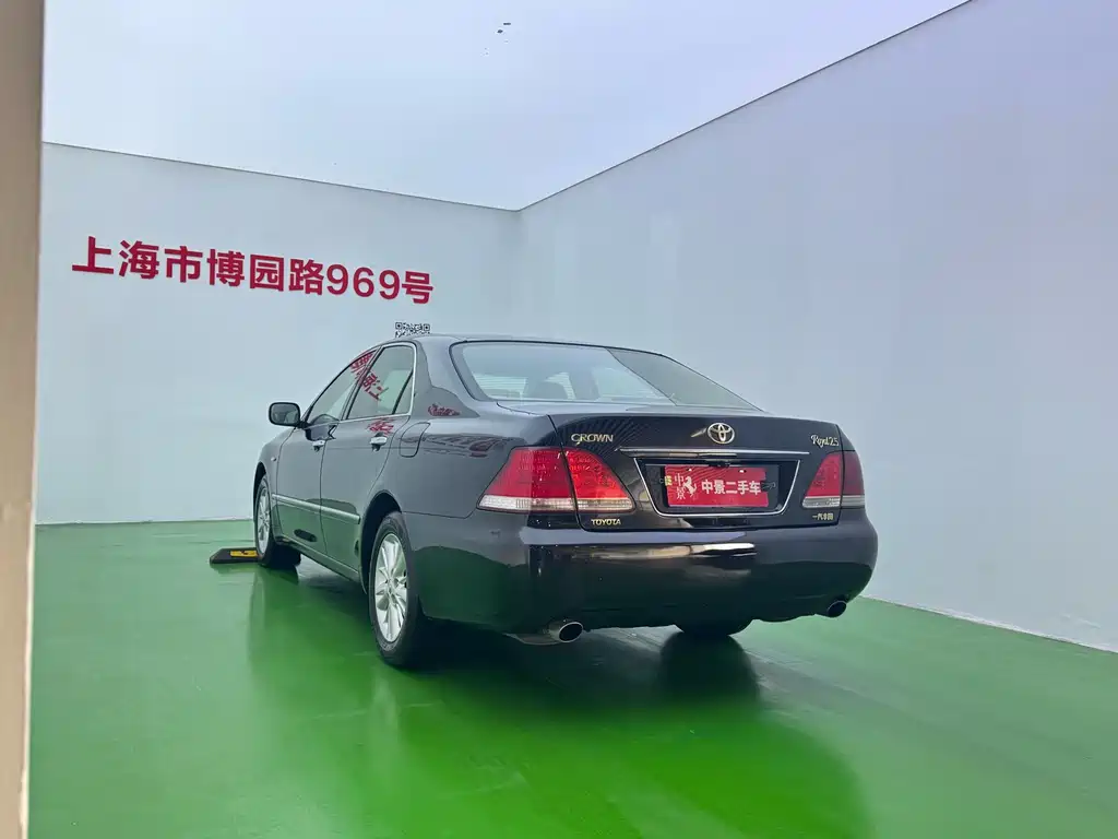 Crown 2005 2.5L Royal купить на сайте DeffCars