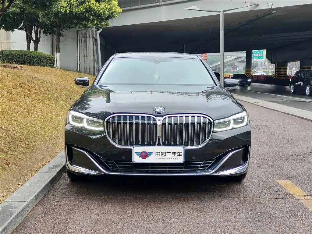 BMW 7 Series 2019 740Li Leading Luxury Package купить на сайте DeffCars