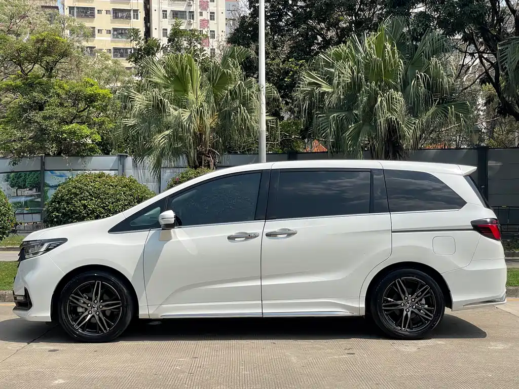Odyssey 2024 2.0L e:HEV Rui Yaoxiang Edition купить на сайте DeffCars