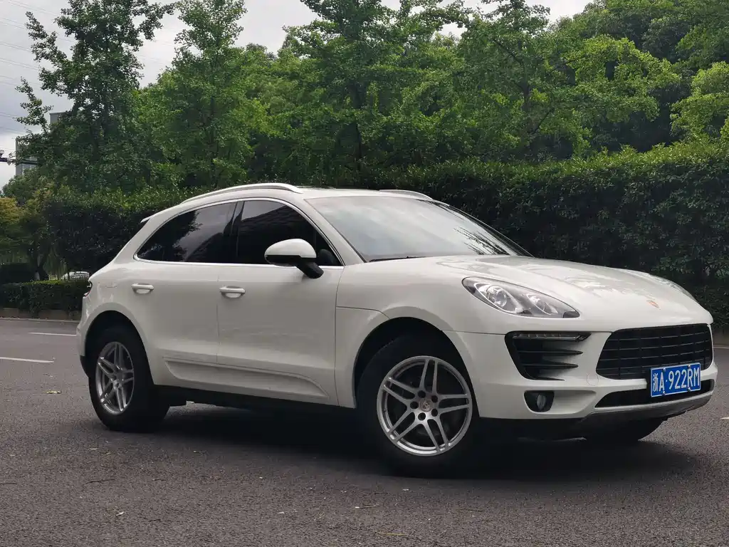 Macan 2016 Macan 2.0T купить на сайте DeffCars