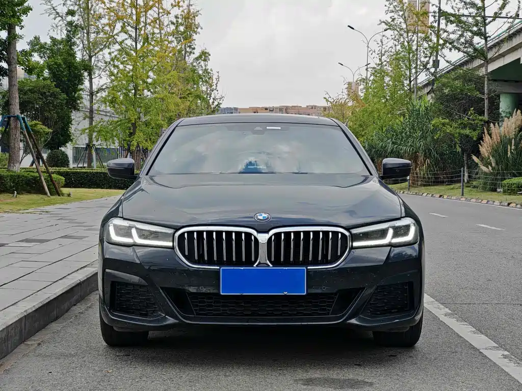 BMW 5 Series 2022 facelift 525Li M Sports Package купить на сайте DeffCars