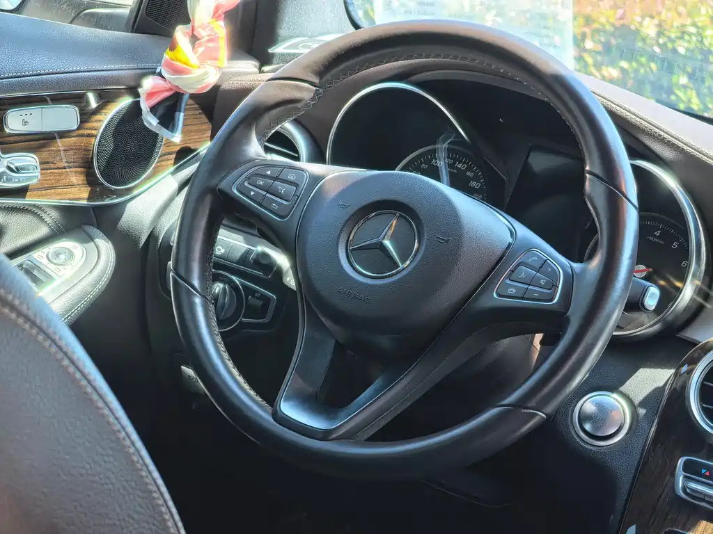 Mercedes-Benz GLC 2019 GLC 260 L 4MATIC luxury model купить на сайте DeffCars