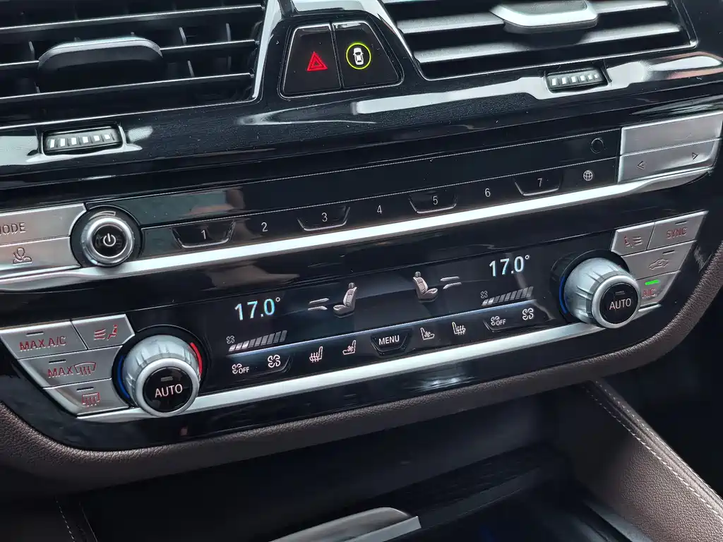 BMW 5 Series 2023 530Li Exclusive M Sports Package купить на сайте DeffCars