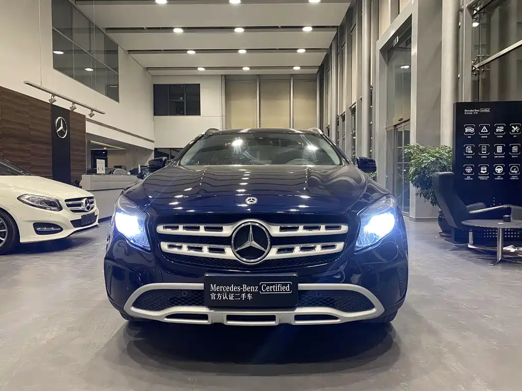 Mercedes-Benz GLA 2018 GLA 200 Dynamic купить на сайте DeffCars