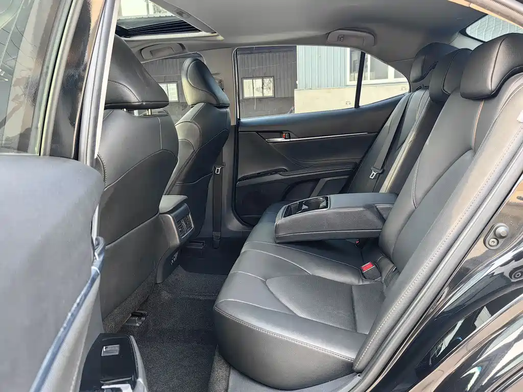 Camry 2022 2.0GVP Leading Edition купить на сайте DeffCars