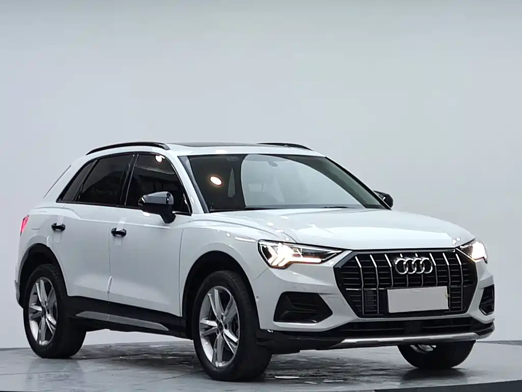 Audi Q3 2023 35 TFSI Fashionable and Elegant Model (1.4T) купить на сайте DeffCars